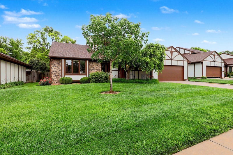 641 Woodlawn #60 , Wichita, KS 67208