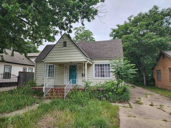 1537 N Burns, Wichita, KS 67203