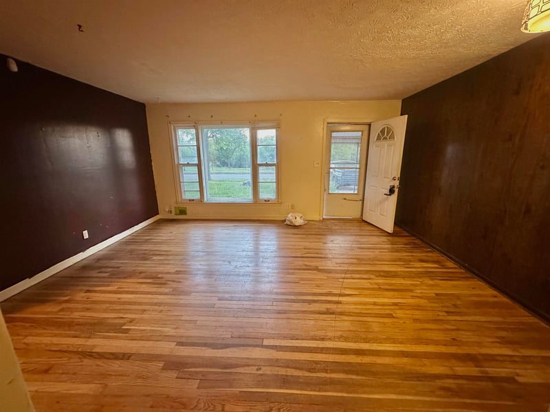 1158 N Crestway, Wichita, KS 67208