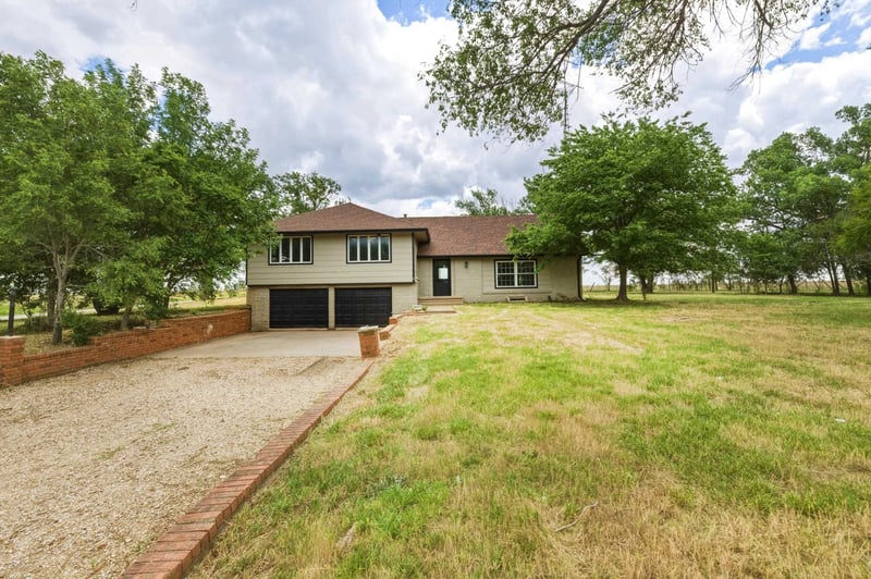 789 100th St S, South Haven, KS 67140
