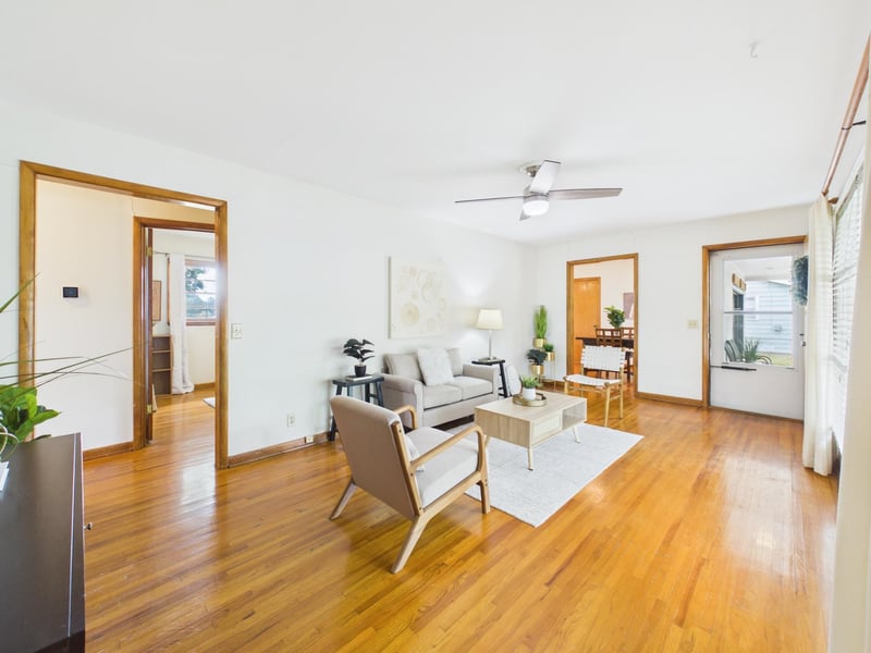 555 N Colby St, Valley Center, KS 67147