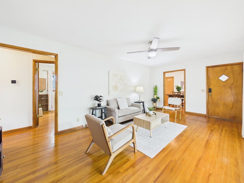 555 N Colby St, Valley Center, KS 67147