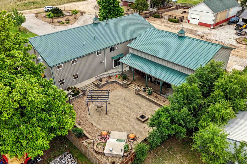 31 Campbell Rd, Marquette, KS 67464