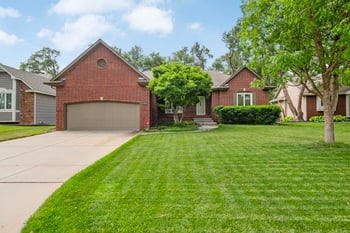 3131 N Forest Lakes Ct, Wichita, KS 67205-1905