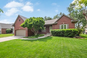 3131 N Forest Lakes Ct, Wichita, KS 67205-1905