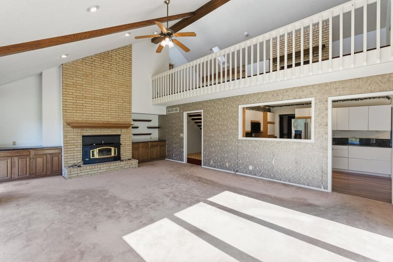 1501 Sandalwood Dr, Haysville, KS 67060