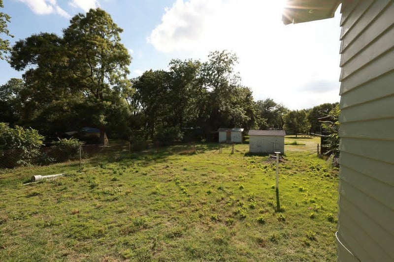 3229 N Salina Ave, Wichita, KS 67204