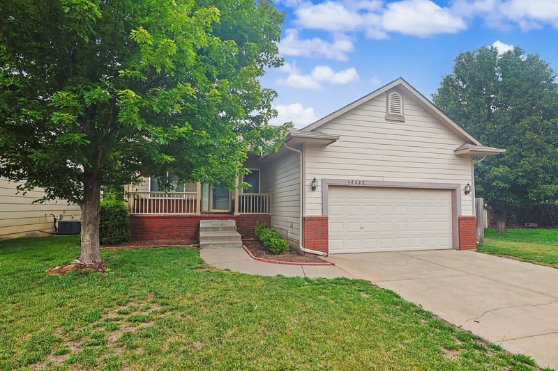 10502 W Lamp, Wichita, KS 67215