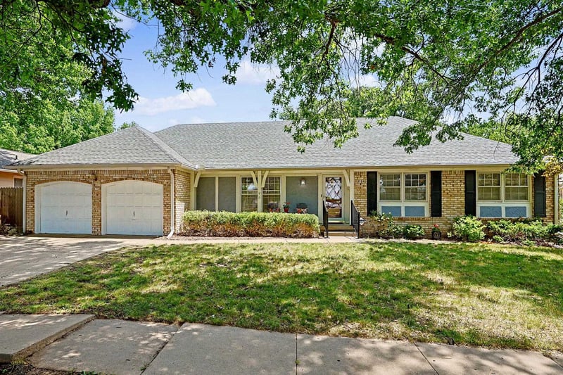 1124 S Barlow St, Wichita, KS 67207