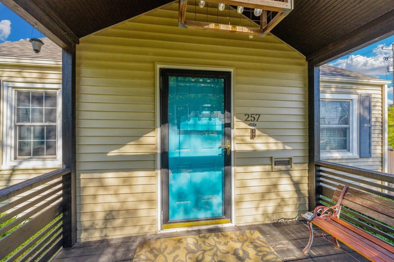257 Clarence , Wichita, KS 67203-1338