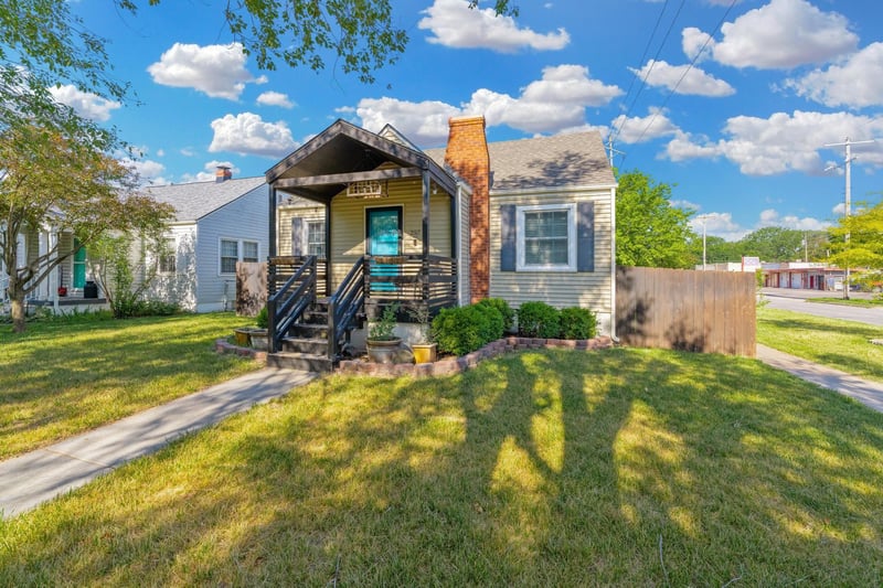 257 Clarence , Wichita, KS 67203-1338