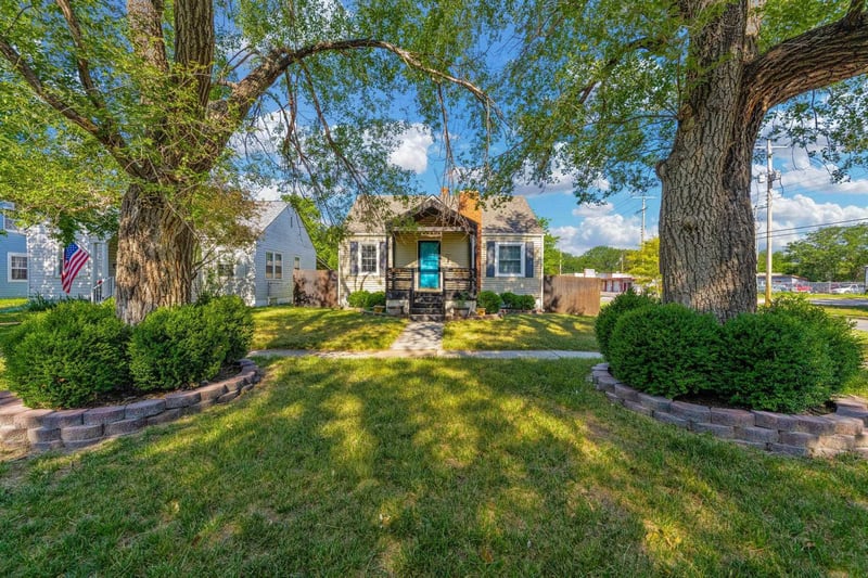 257 Clarence , Wichita, KS 67203-1338