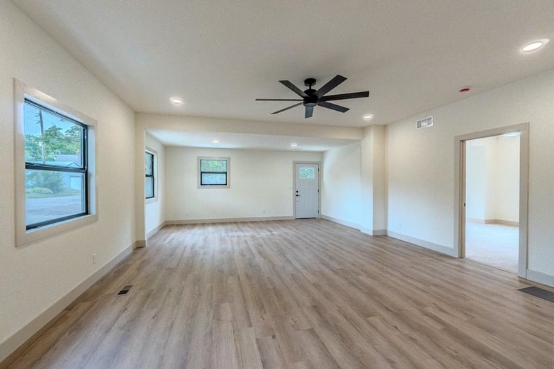 215 Harrington , Augusta, KS 67010