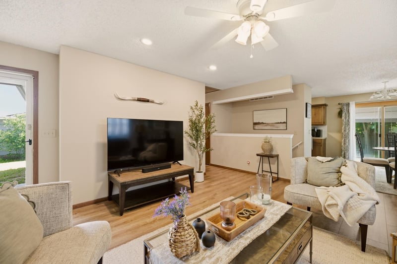 4109 Danbury St, Bel Aire, KS 67220