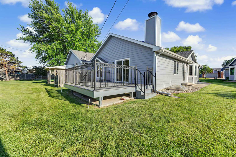 657 Georgetown Rd, Salina, KS 67401