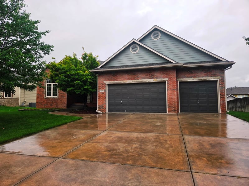 607 Autumn Glen, Newton, KS 67114