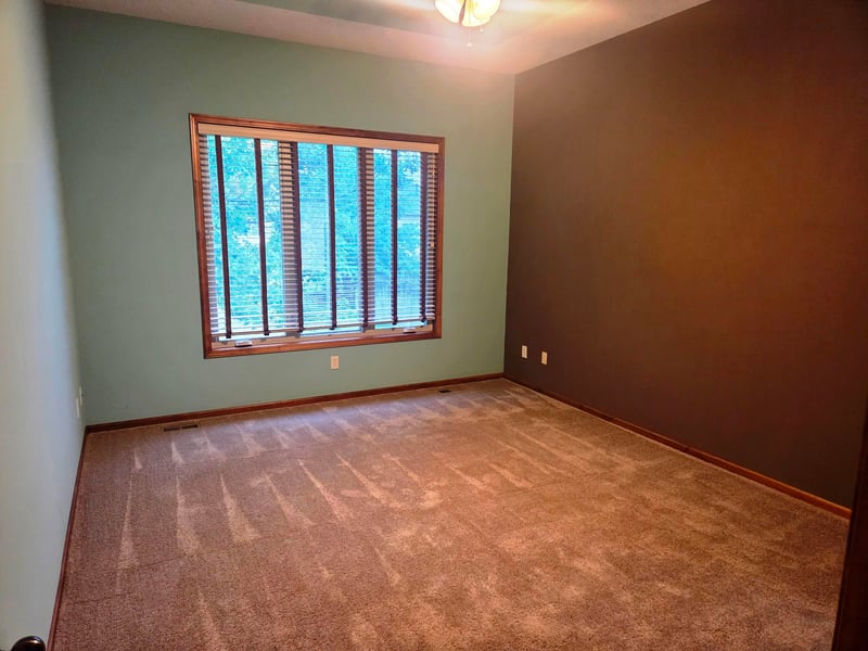 607 Autumn Glen, Newton, KS 67114