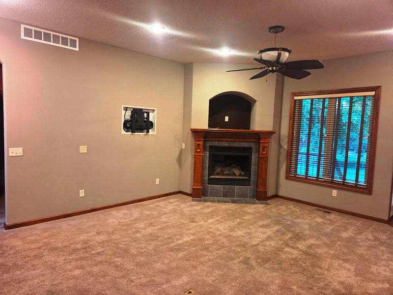 607 Autumn Glen, Newton, KS 67114