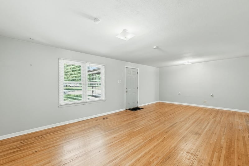 1702 Greenwood Ave, Wichita, KS 67211