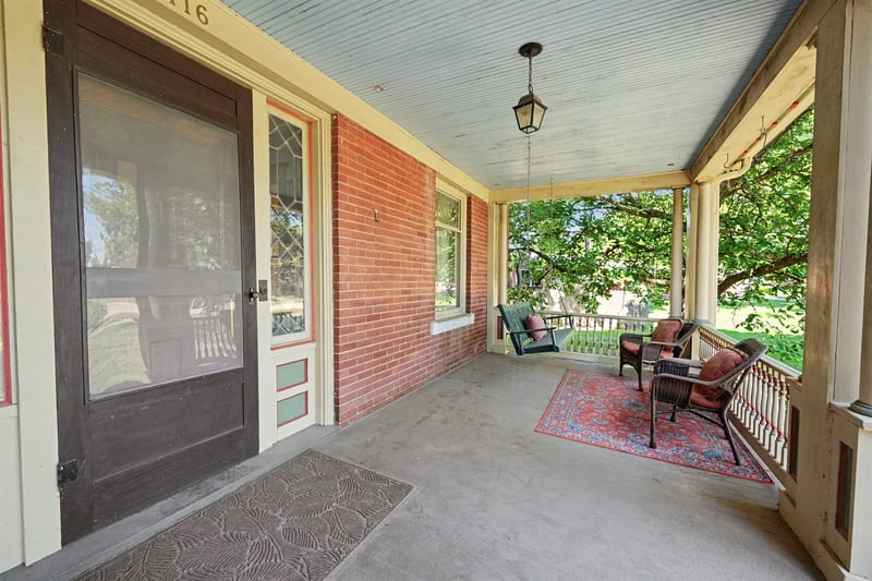 116 Mill St, Lindsborg, KS 67456