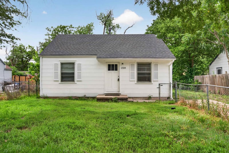 1729 E Looman, Wichita, KS 67219