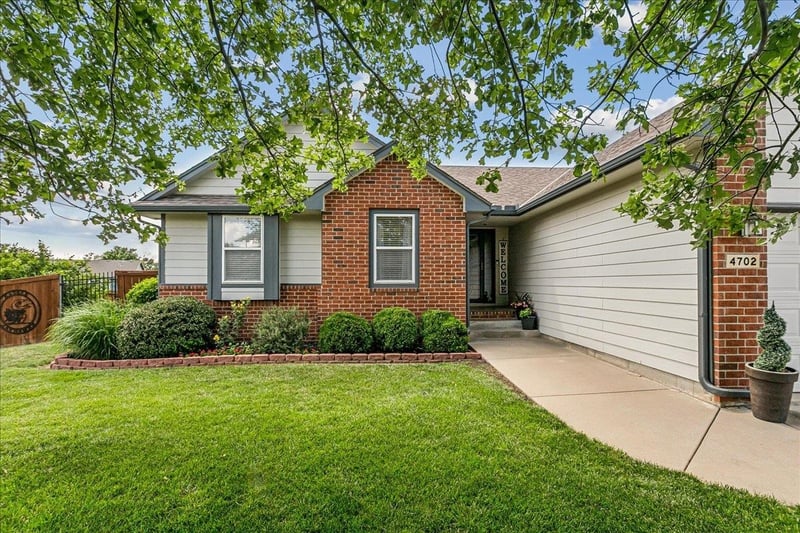 4702 E Eagles Landing Ct, Wichita, KS 67220