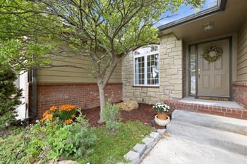921 S Glenmoor, Wichita, KS 67207