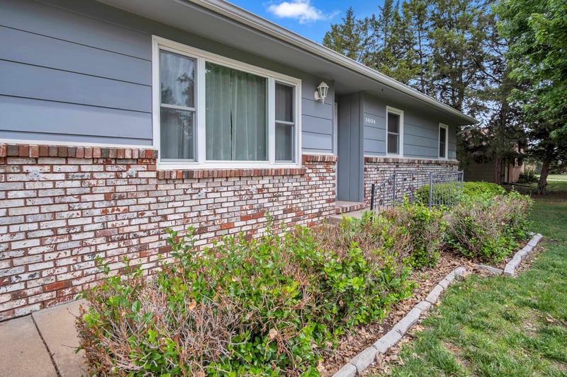 1604 Grandview Ct, Newton, KS 67114
