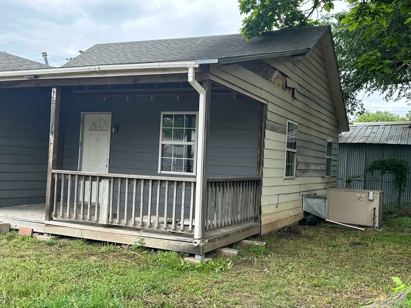 1529 C St, Wellington, KS 67152