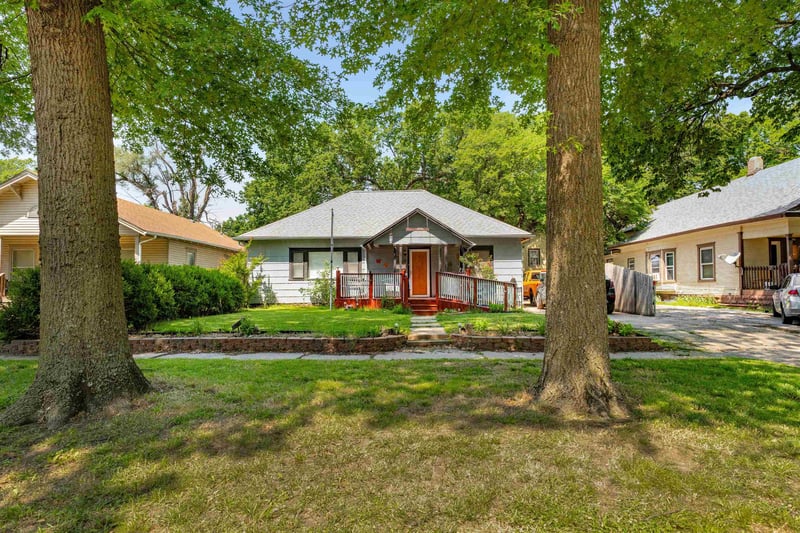 229 Sedgwick St, Wichita, KS 67213