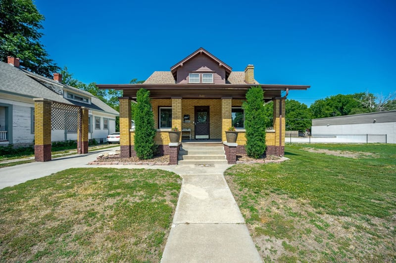 341 S Hillside Ave, Wichita, KS 67211