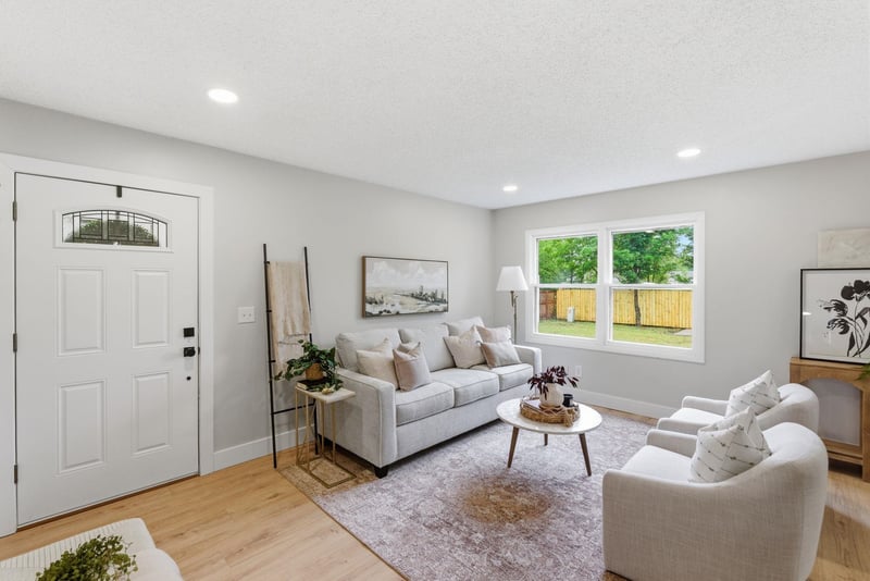 442 N Hickory Ln, Valley Center, KS 67147