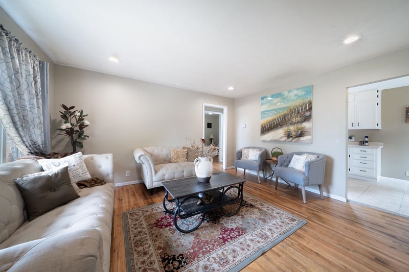 2337 Glenn Ave, Wichita, KS 67213