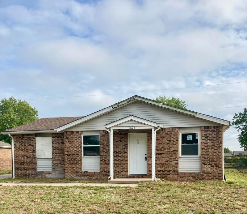 1608 Delmar , Wichita, KS 67216