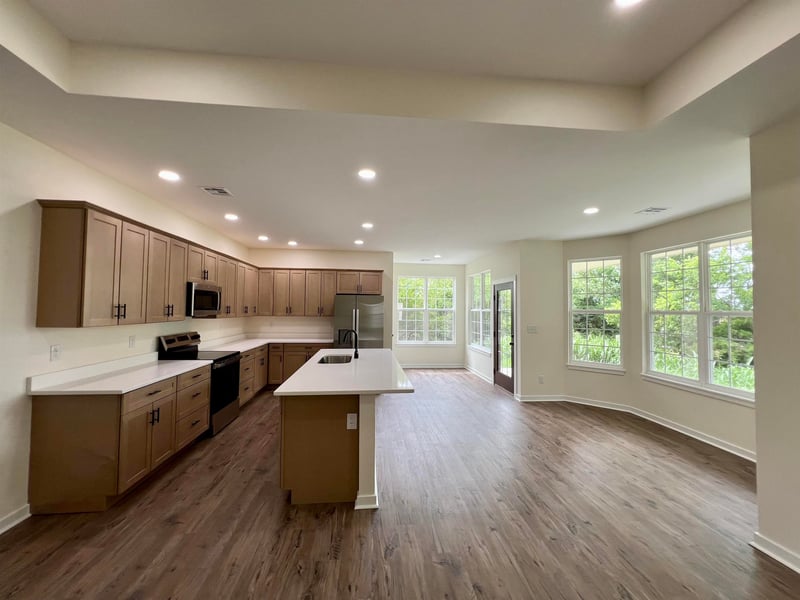 208 Castle Pines Dr, Arkansas City, KS 67005