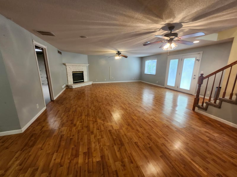 2211 S Glenhurst Ct, Andover, KS 67002