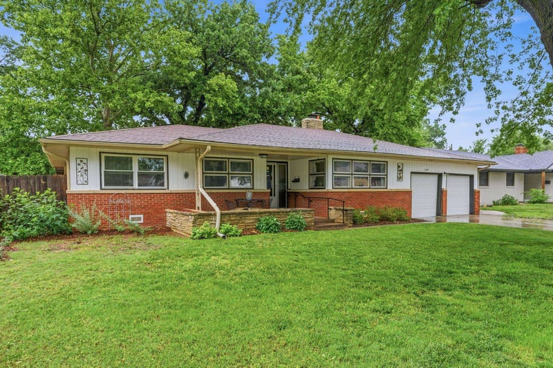 1149 N Old Manor Rd, Wichita, KS 67208