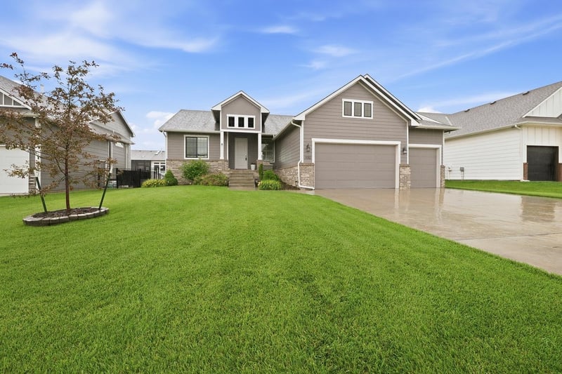 1132 Ledgestone St, Andover, KS 67002