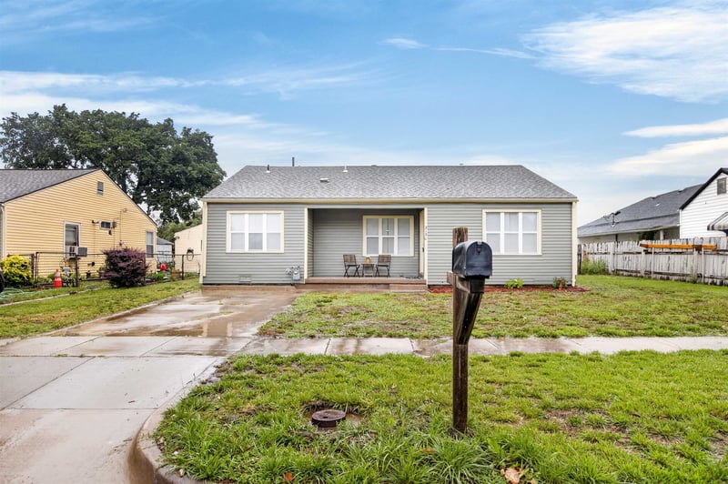 2120 E Random, Wichita, KS 67214