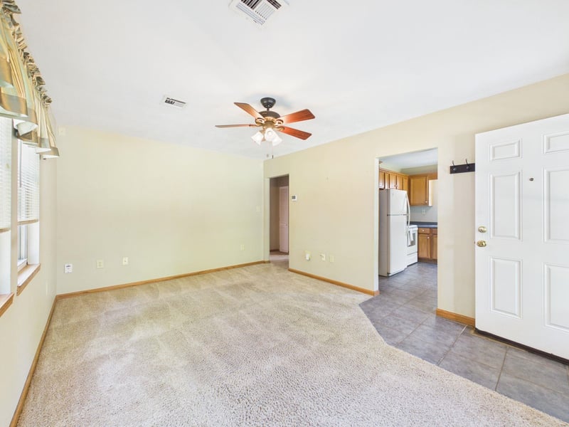 1453 S Pershing Ct, Wichita, KS 67218