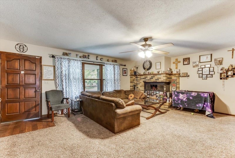 1603 Mound St, Winfield, KS 67156
