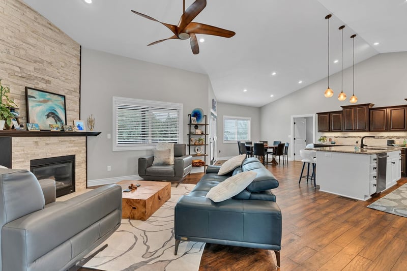 2020 N Newberry St, Derby, KS 67037