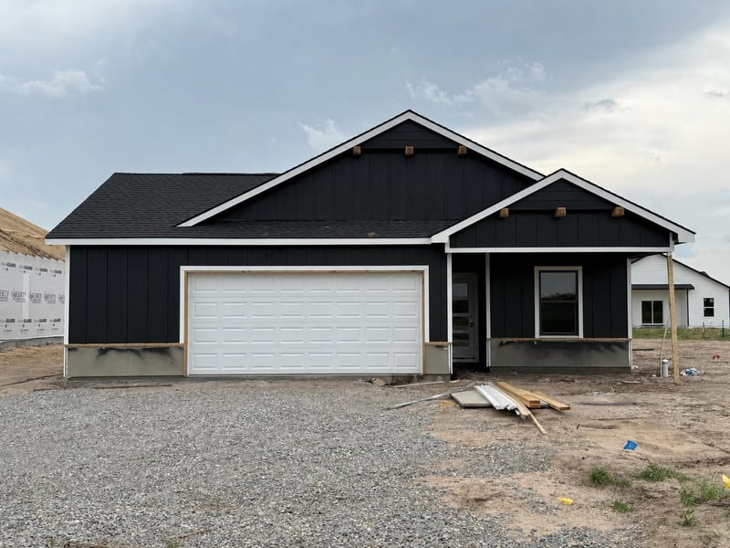 2102 Colt Pl, Haysville, KS 67060