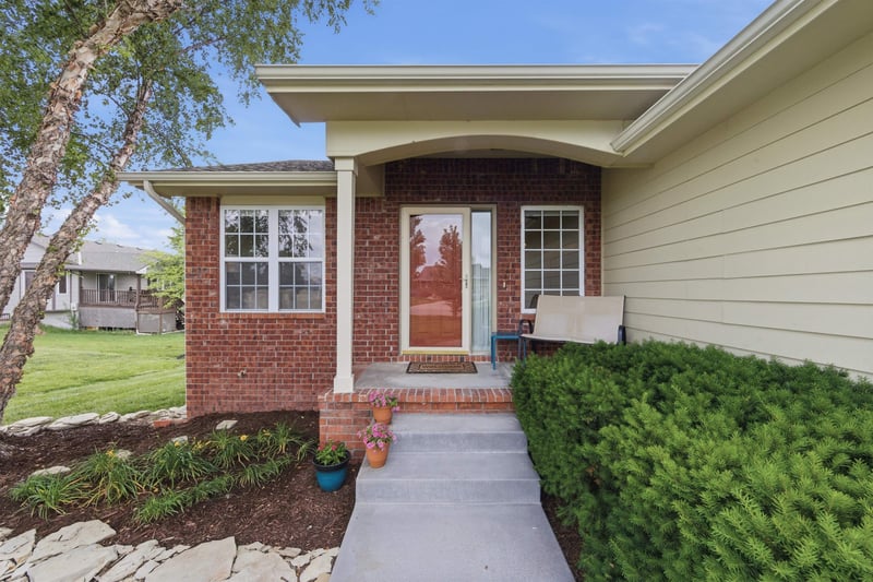 12308 E Ayesbury Cir, Wichita, KS 67226