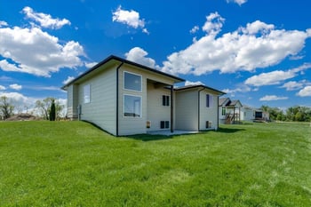 8992 E Bradford St, Wichita, KS 67210
