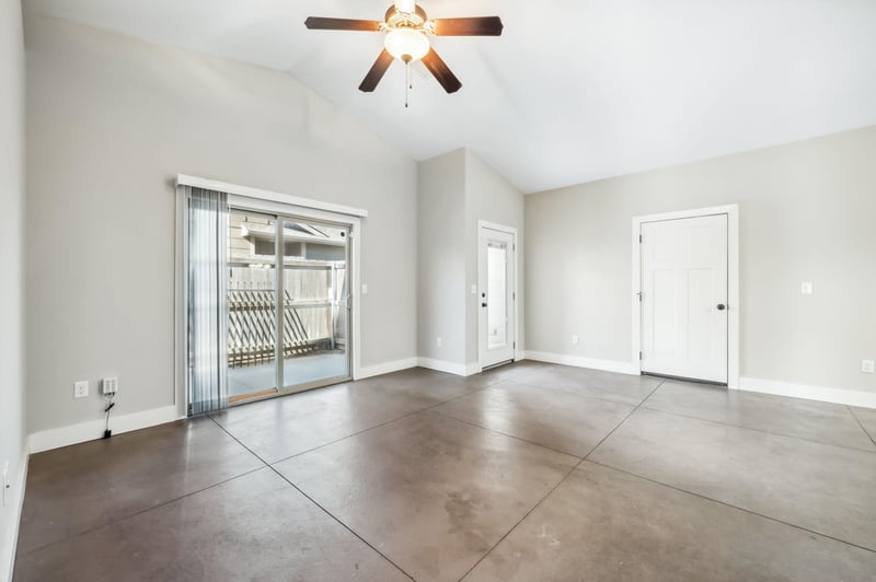 6411 Vassar Ave, Derby, KS 67037-8695