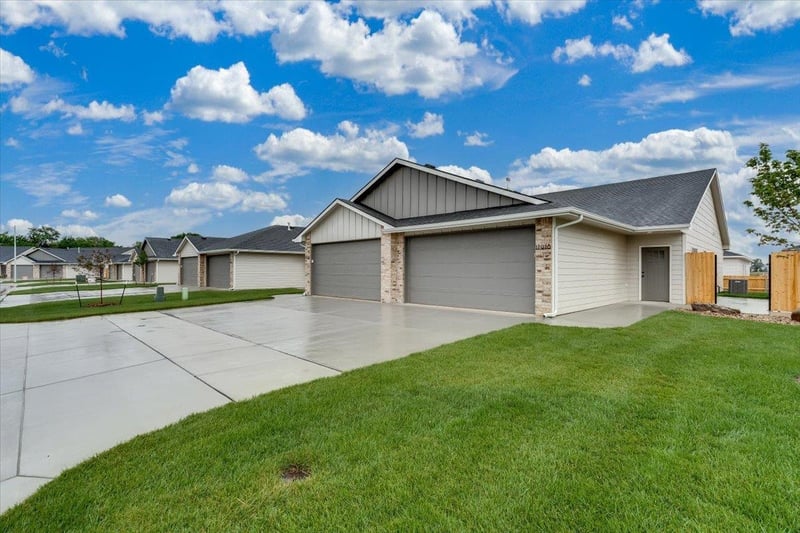17018 Lawson St, Wichita, KS 67052