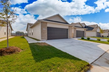 4463 N Sandplum, Wichita, KS 67205