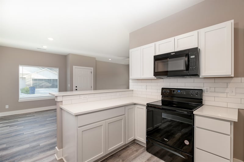 4463 Sandplum , Wichita, KS 67205
