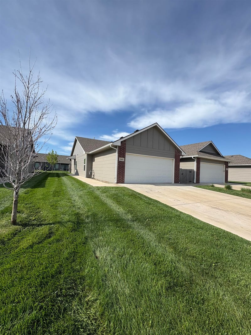 2605 55th St N, Wichita, KS 67204
